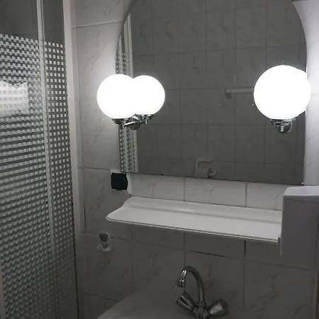 Kowalski בית הארחה